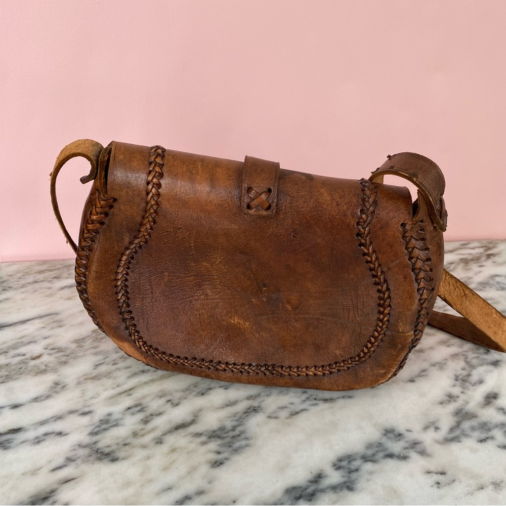 Handcrafted Vintage Brown Leather Saddle Crossbody Bag - Picture 10 of 10